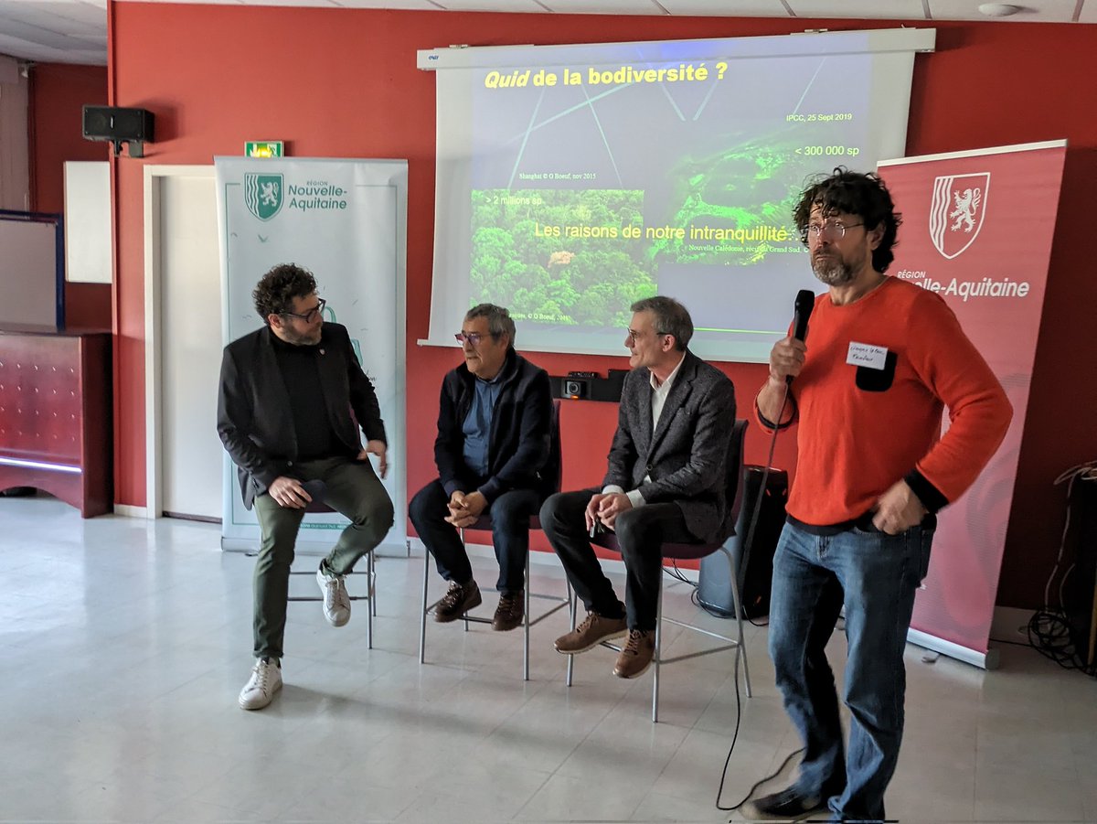 Au lycée Rompsay de La Rochelle, une formation #NeoTerra2 des agents des espaces verts et des référents jeunesse  se termine par une conférence de Gilles Boeuf 
@NvelleAquitaine @LaRochelleNUM