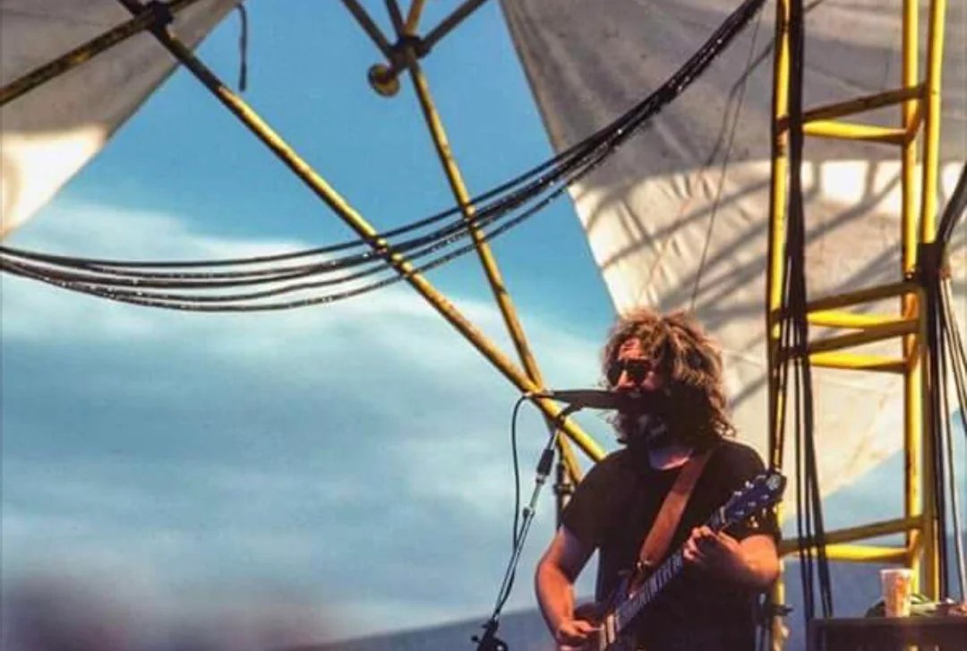 ⚡Name that show…