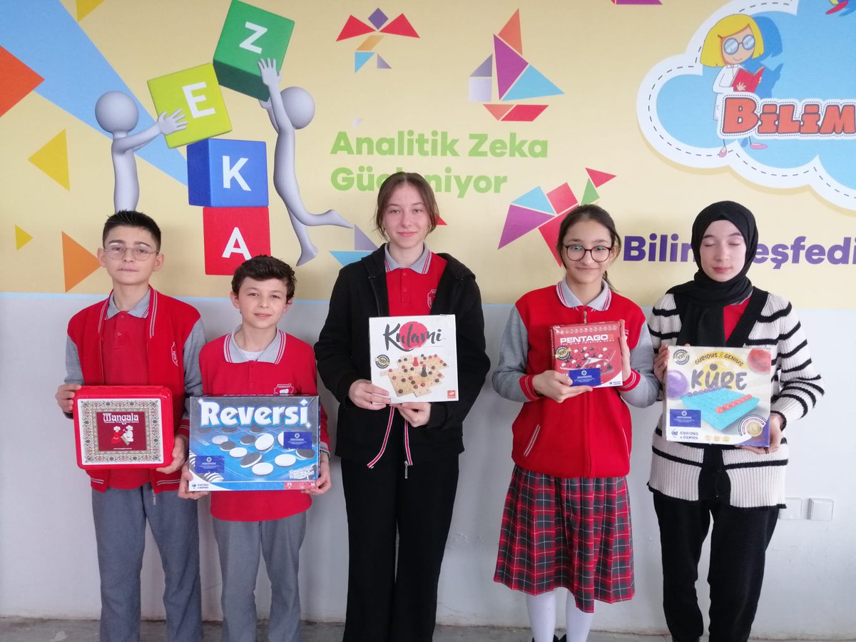 fatihilkorta's tweet photo. Türkiye Akıl ve Zeka Oyunları  ilçe turnuvasında beş daldan bir 1.lik, üç 2.lik bir 3.lük elde ettik.
Ayrıca takım halinde ilçe 1 olduk Öğrencilerimizi hazırlayan öğretmenimiz Betül Sena ŞEN'i, öğrencilerimizi ve emeği geçen herkesi tebrik ederiz. 
@Erzurum_Mem
@s__karakurt https://t.co/Lst0pcInaX