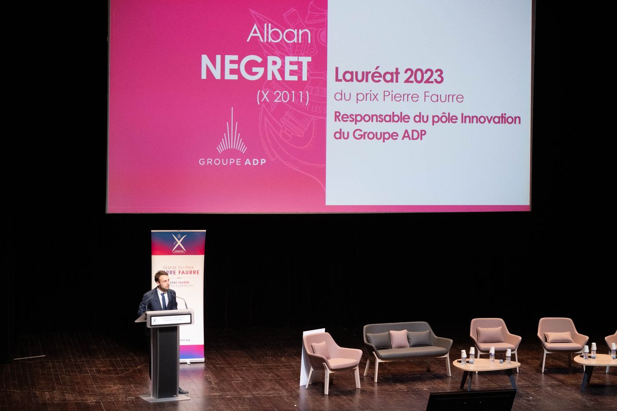 [ #Prix I @FX_EP ] Félicitations à Alban Negret (X2011), responsable du pôle Innovation du @GroupeADP, qui a reçu hier le prix Pierre Faurre 2023 grâce à son implication dans le projet eVTOL ! 👏 Retrouvez le communiqué ➡️polytechnique.edu/presse/communi…