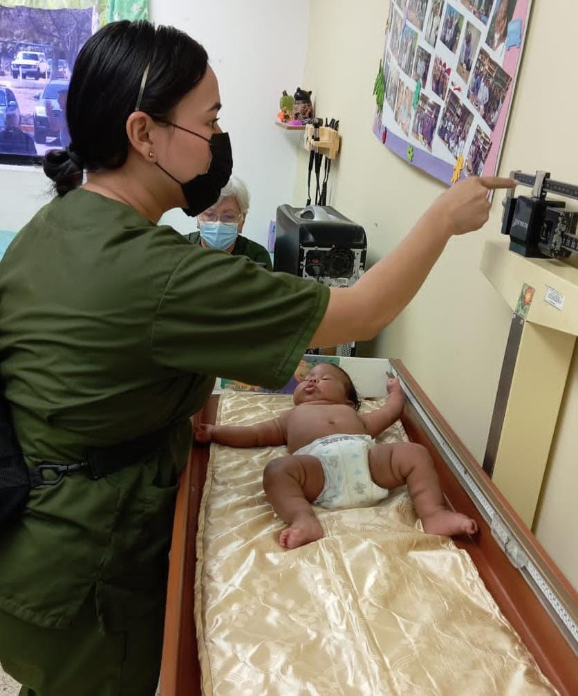 hosmilmarfv's tweet photo. Cuidando de la salud de nuestros niños #ElPacienteEsNuestraRazónDeSer https://t.co/vdHZhIRru3