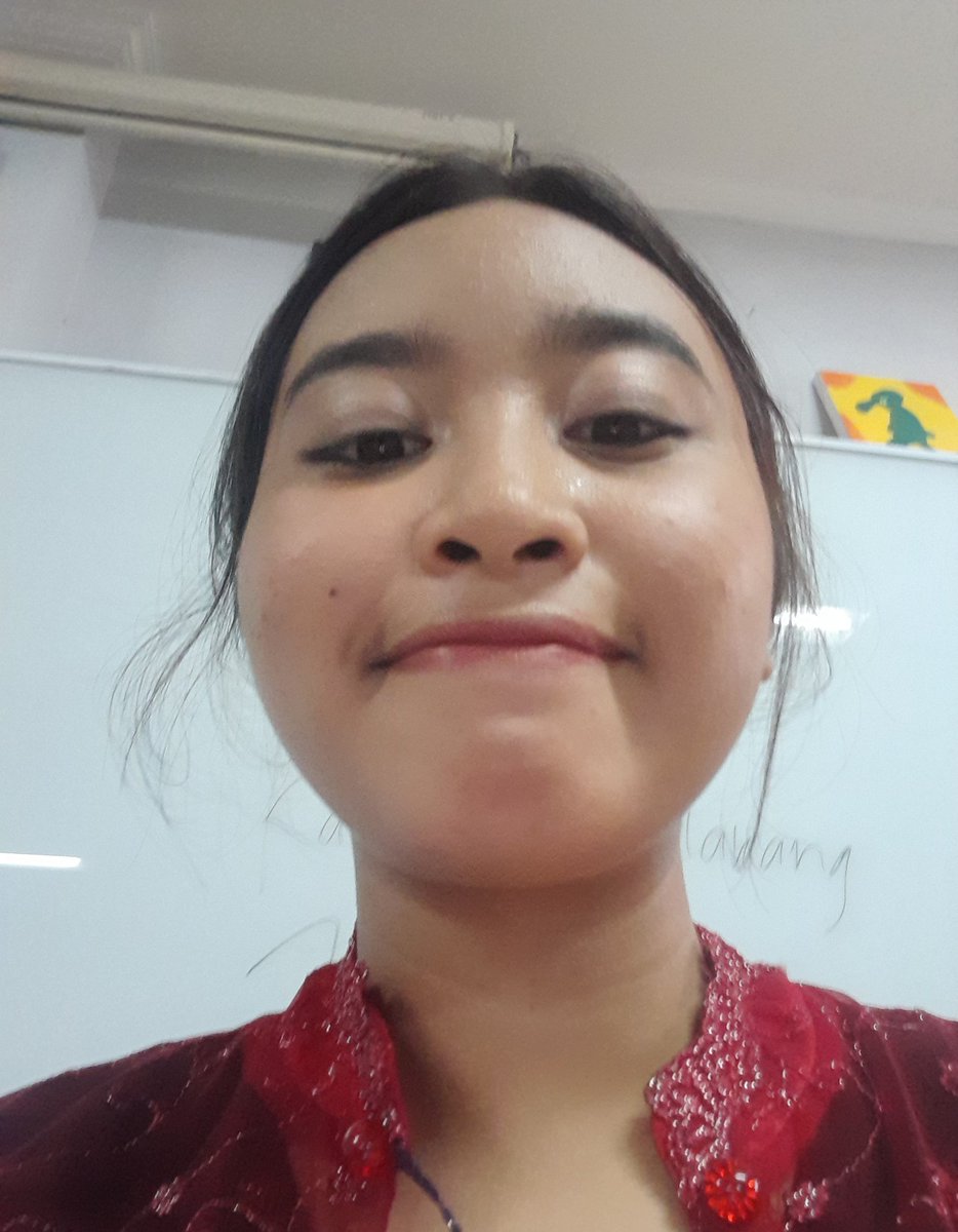chrisxsstin's tweet image. #kebayamerah