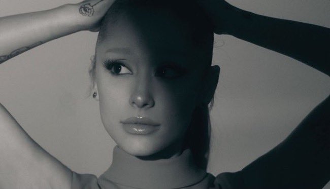 “Y si todo terminara mañana, ¿serías tú el culpable?”

“Esta no es la primera vez que soy rehén de estas lágrimas”

— Ariana Grande en “eternal sunshine”.