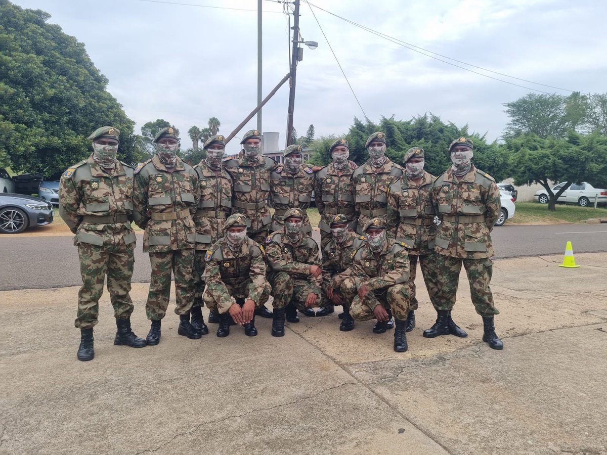 SAPoliceService's tweet photo. #sapsHQ [MEDIA STATEMENT]
Thirteen members that received their Special Task Force (STF) parachute wings on today at the Tshwane SAPS Academy in Pretoria.
The thirteen members are adding to existing capacity of STF members that attend to high risk and hostage situations, kidnappings, cash-in-transit robberies and illicit mining operations across the country. #STF NP
https://t.co/kUf0A8I3Ia
