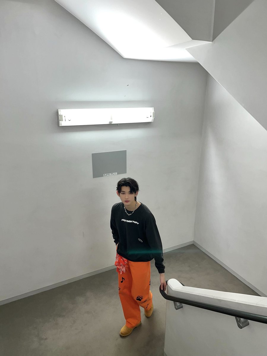 andTEAM_members's tweet photo. FIRST PAW PRINT完❣️
#andTEAM #JO https://t.co/4yK9EgLfIy