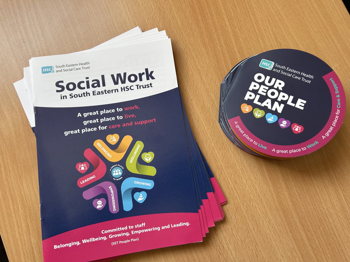 Delighted to meet with level 3 student social workers today from QUB, UU and OU to talk about recruitment and how we support NQSW staff.
We look forward to talking to you again soon and welcoming you to SET! #TeamSET  #Belonging #Yes2SocialWork
@QUBSSESW @UlsterSW @OUBelfast