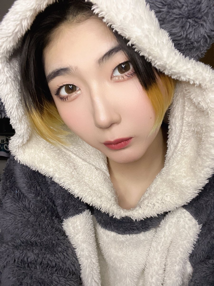mmm_0818g's tweet photo. 地雷メイクしたの~🩷✌🏻
 #量産型女子  #めんへら  #メンヘラ  #美男美女さんと繋がたい https://t.co/w64ITX9KTc