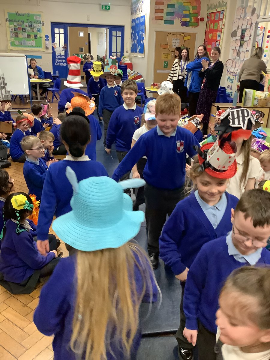 MPPS_Wirral's tweet photo. What a wonderful end to #WorldBookDay2024 down in KS1 as the children showed off their wonderful hats in our parade!
A super well done to the winners of our hat competition, we really liked the effort you put into making your hats!
#MPPSLiteracy https://t.co/YsM2EMagjs