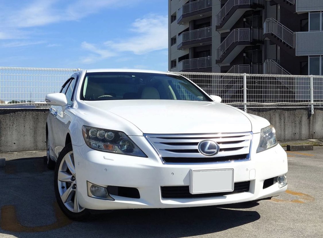 cJJdYdy6hY6013's tweet photo. 個人分割可能
ローン通らない方🉑
⭐️50万円⭐️
自動車基本情報
メーカー名
レクサス車種名
LSハイブリッド
グレード名LS600h バージョンS Iパッケージ
年式平成23年 (2011年) 9月
走行距離128,100 km
車検有効期限令和6年9月

#車　#売ります https://t.co/uIIFTPEFUD
