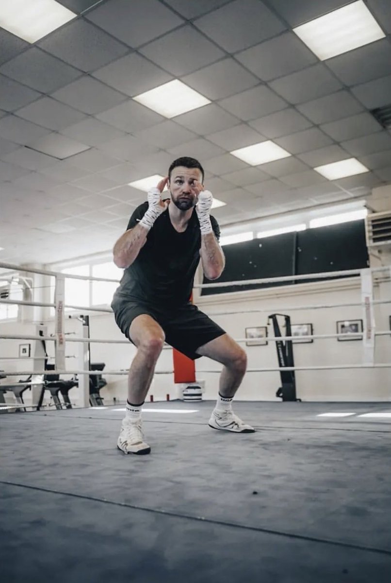 JoshTaylorBoxer's tweet photo. We working 🥊 #KillTime https://t.co/7NP8HjTH3T
