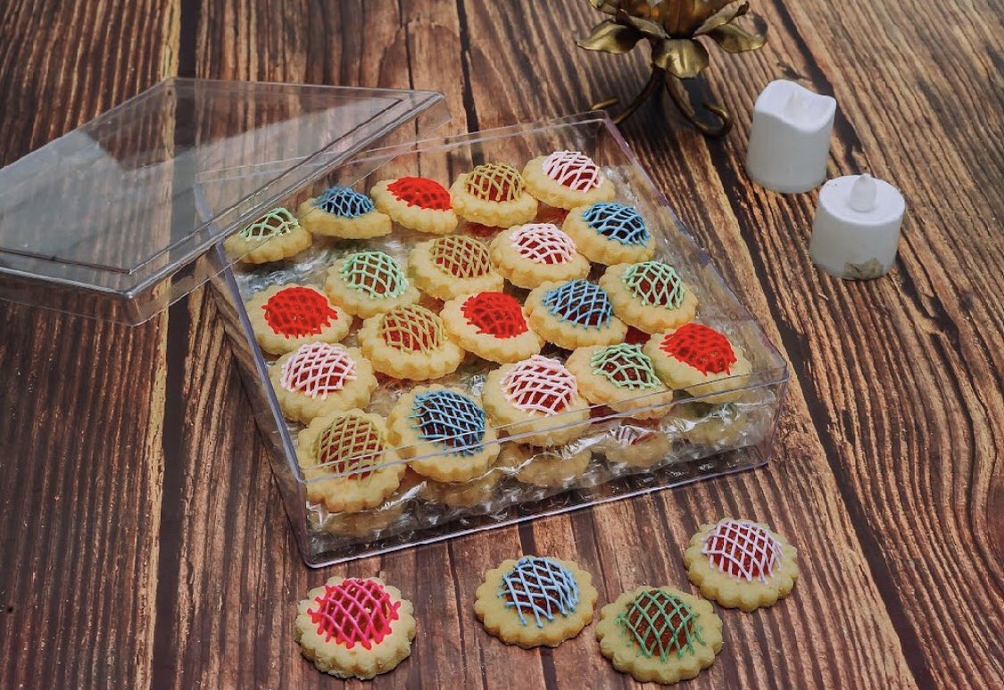<a href="/ellymokhyidin/">Elly</a> Kuih raya kita lain dari yang lainnnnn. Meh tengok sini. 
✨Biskut nenas fancy✨
✨Fancy Cookies raya✨

Jemput singgah ig kita @ dayangcookies okiesss ;)
