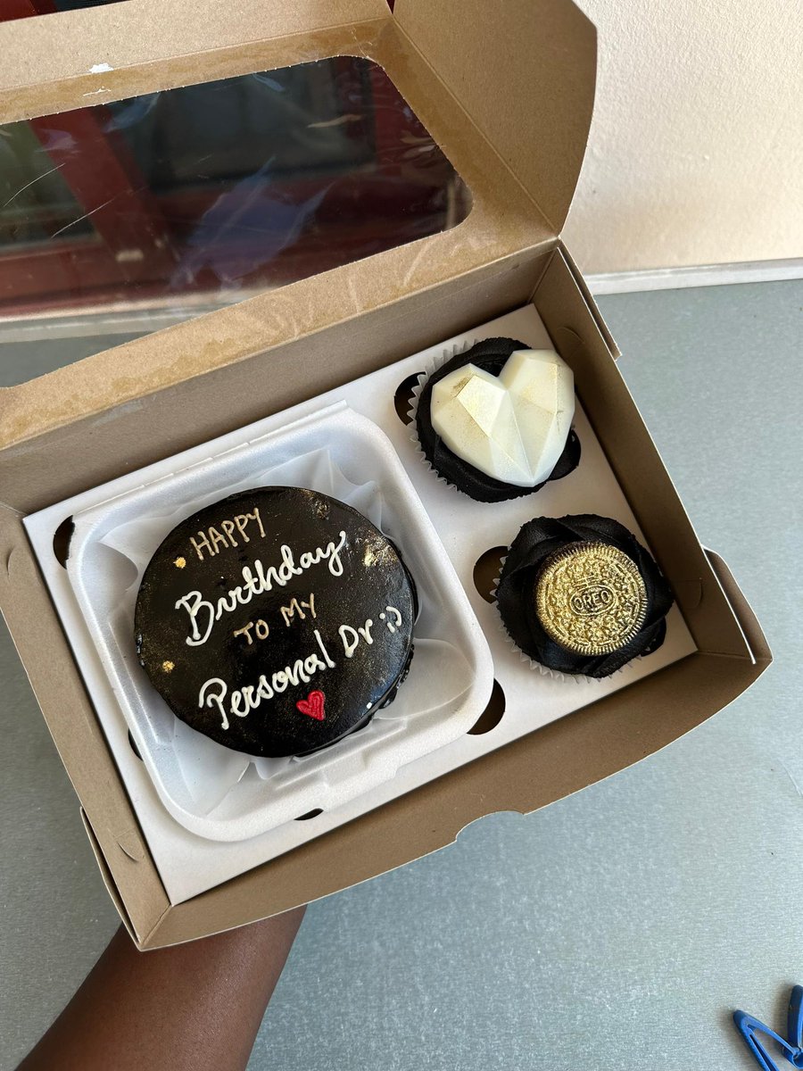 boxofdelightszm's tweet photo. “Happy Birthday to my Personal Dr”❤️🥺
 
The Extra Box is K250 only
WhatsApp: 0976187125 to order. https://t.co/cdtVQfALM1