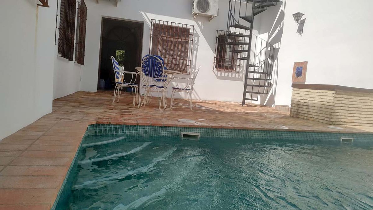 FotoAlquilercom's tweet photo. #Sevilla❤️ Alquiler de magnífica #casarústica con 4Hab. chimenea, terraza solárium y patio con #piscinaprivada 🏊‍♀️ y barbacoa.
A pocos kilómetros del embalse de José Torán. l #Paramotor #PuebladelosInfantes
https://t.co/39UGsw2rqq

#SevillaCasaPiscina  #ParamotorLasCandelas https://t.co/nZtK7SZ9CV