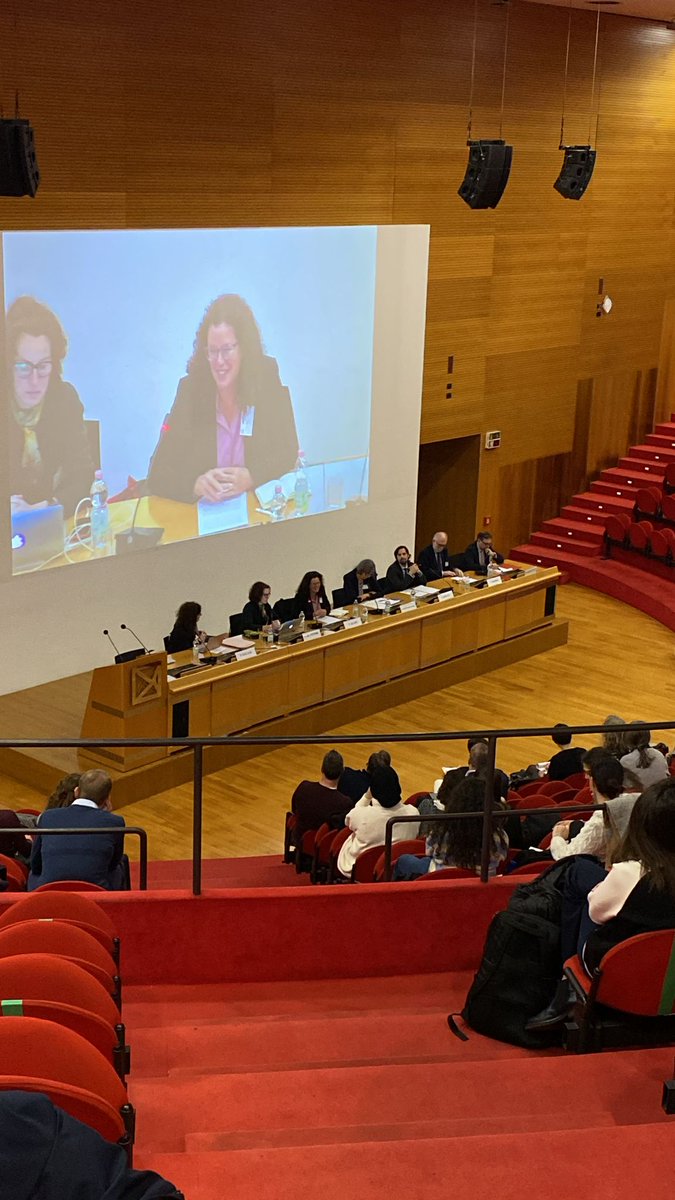 We know this doesnt really look round, but.. our Round Table forward-looking discussion just started with stellar discussants!

Natalie Klein, Marco Borraccetti, Francesca De Vittor, <a href="/galani_sofia/">Dr Sofia Galani</a>, Gabriele Goettsche-Wanli, Steven Haines, @PLeucci and Alexander Proelss!