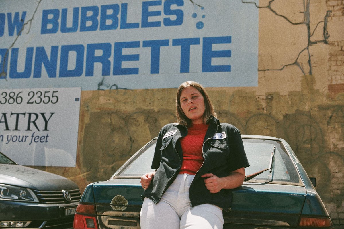 .<a href="/aliceivymusic/">Alice Ivy</a> + <a href="/lapsleyyyy/">Låpsley</a> combine on knockout single 'Popstar' - recorded in London, it's a thrilling duet that leans in to their rock roots...

clashmusic.com/news/alice-ivy…