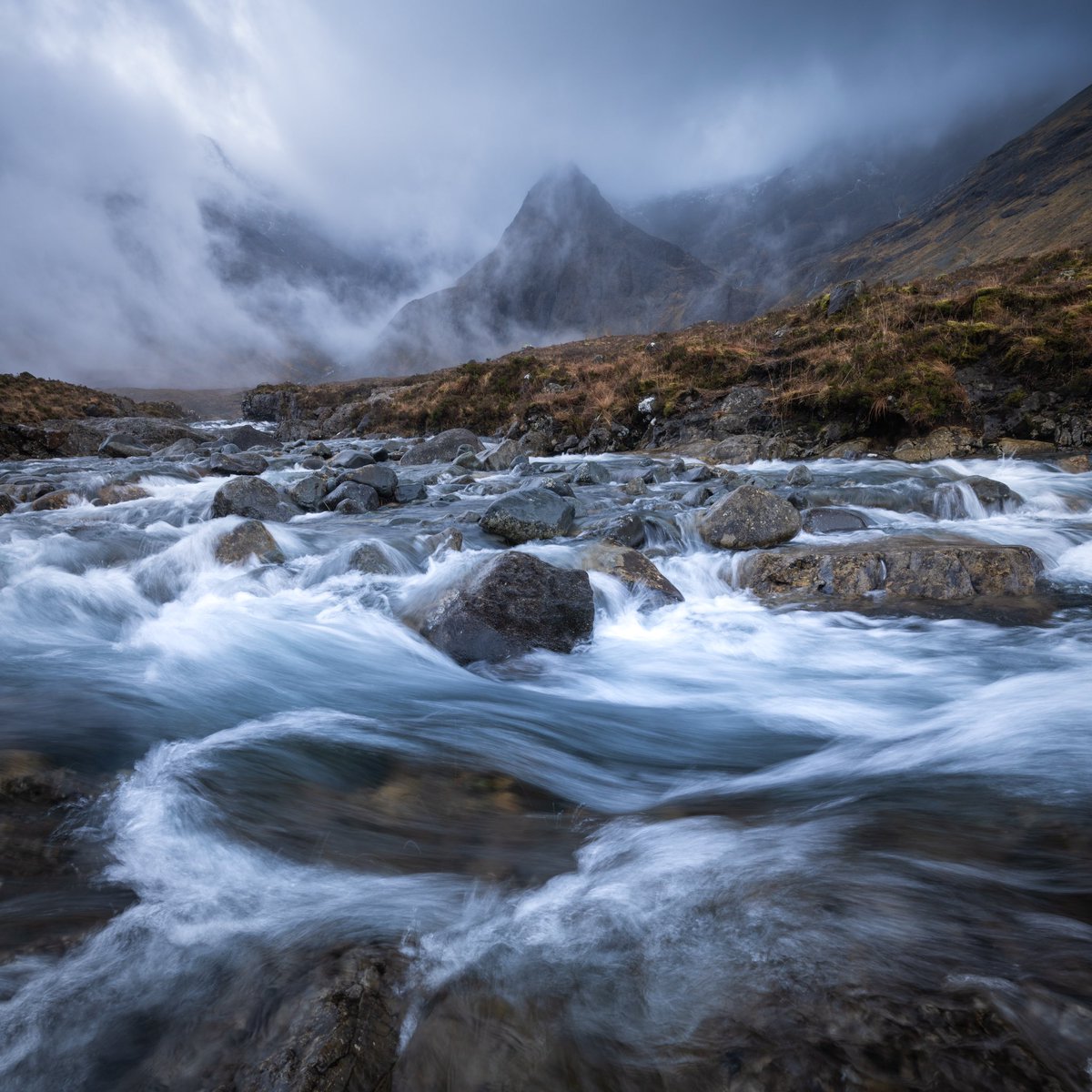 Nice to revisit this iconic spot on the Isle of Skye recently. Lends itself perfectly to dramatic and moody conditions. #Scotland #IsleofSkye