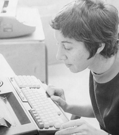 MITLL's tweet photo. DYK: Judith Clapp became the only woman working on @MIT’s new, powerful Whirlwind computer. When Whirlwind was assigned to the SAGE project, she transferred to @MITLL in 1952 and became the only woman in the Laboratory’s Air Defense Group.
#MITLLhistory #WomensHistoryMonth https://t.co/s7fqB9I6OK