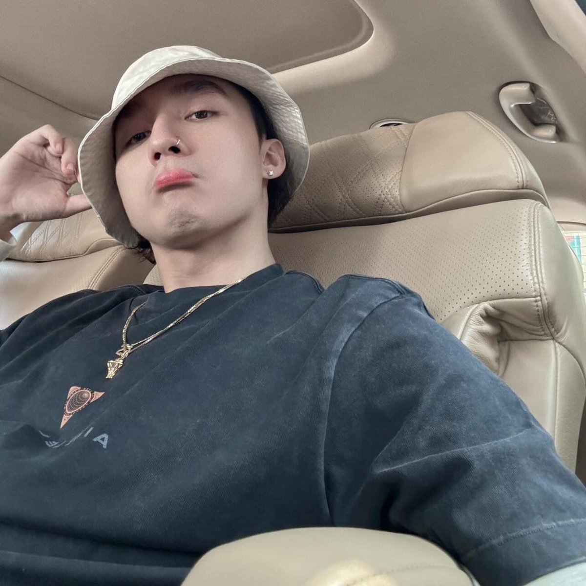 Hóng quá bà con ơiiii 

CHÚNG TA CỦA TƯƠNG LAI

#ChungTaCuaTuongLai
<a href="/sontungmtp777/">M-TP</a> 
#SonTungMTP #SKYMTP