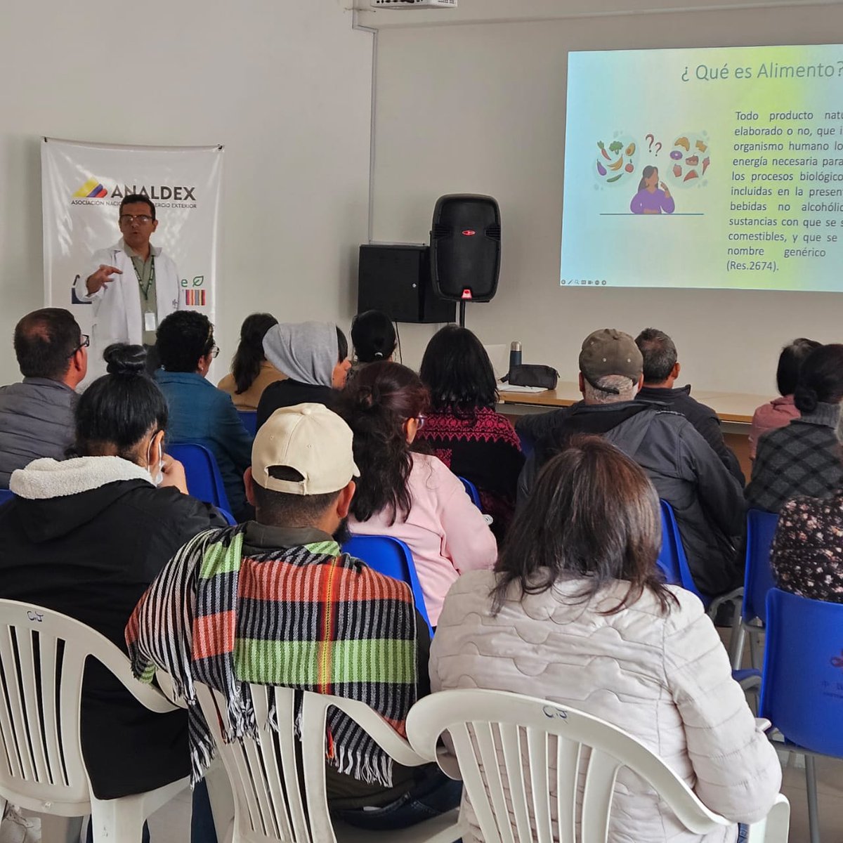 AnaldexColombia's tweet photo. #AEstaHora | Estamos junto a la @AlcMosquera y @AlcaldiaToca, @ALINVESTVerde y #Sequa, fortaleciendo los procesos técnico productivos en la cadena PAMCA, en el marco del convenio suscrito entre Analdex y el @MinAgricultura https://t.co/C43WsKbYfL