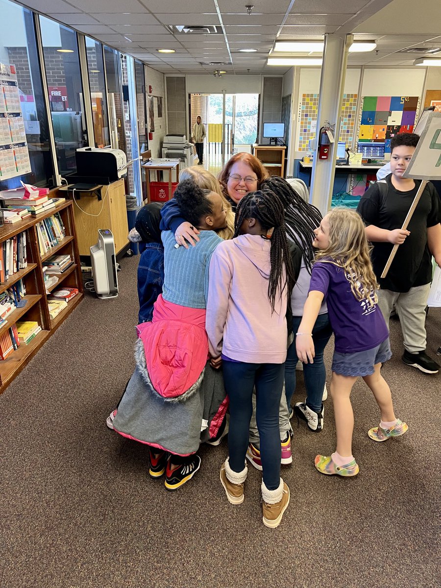 Summerlyn Thompson tweet media