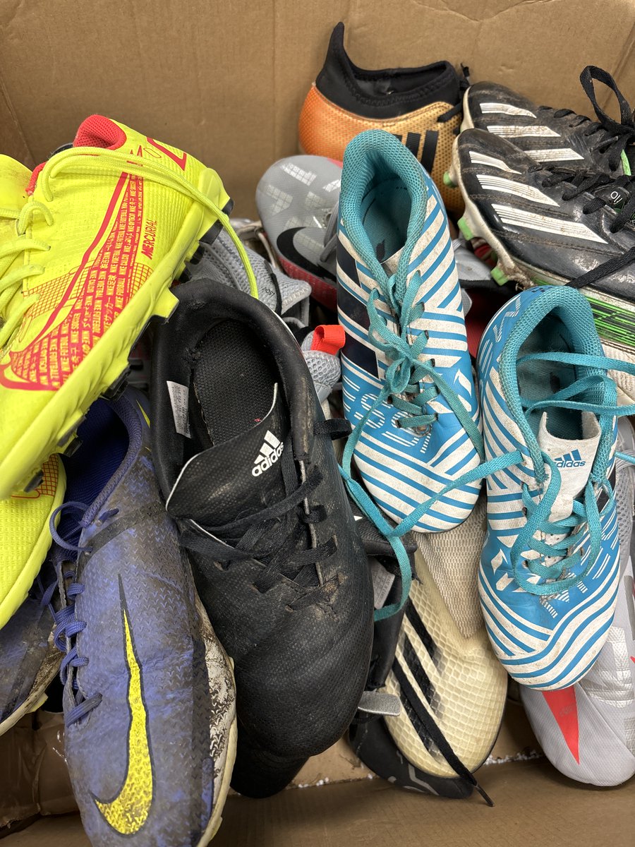 Thank you to @Louth_FC for sharing their football boot bank with our Y3/4 girls so they can take part in the #LetGirlsPlay competition tomorrow! #BeOnTheTeam #BusyBeingBrilliant @WellspringAT
