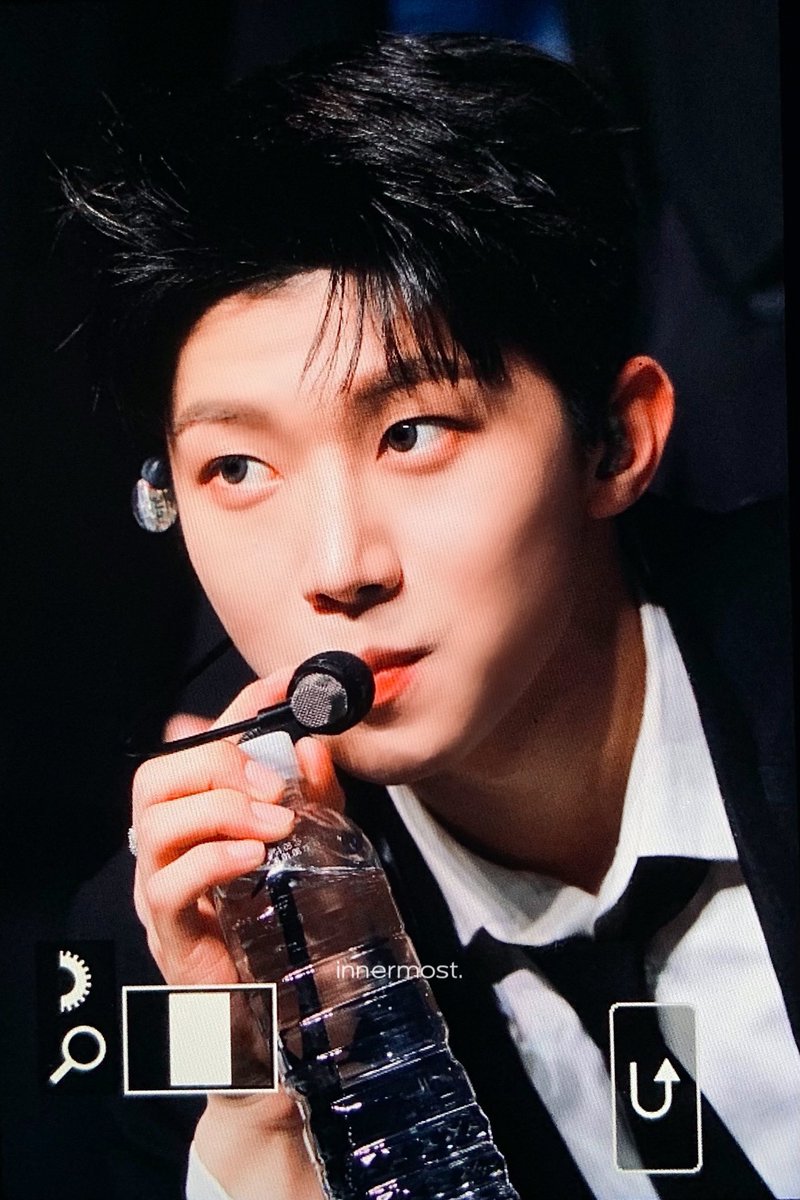 innermosthw's tweet photo. 240307 현우 화이팅 👍🏻 

#싸이커스 #xikers
#현우 #최현우 #HYUNWOO https://t.co/p8vzM3dhP4