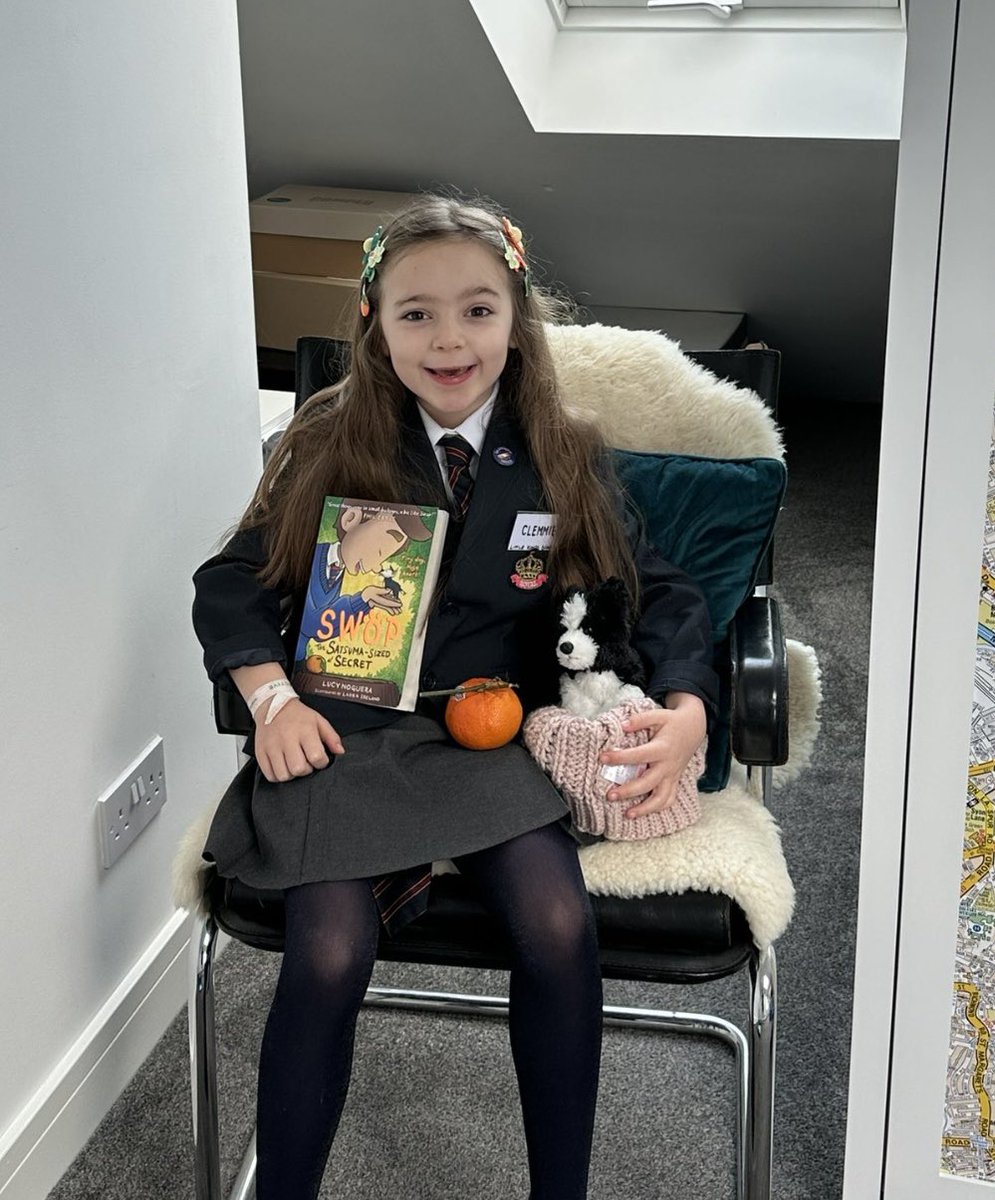 monsterscantalk's tweet photo. Absolutely thrilled to be sent a photo of this fabulous Clemmie from Swop for @WorldBookDayUK 🐶📚🍊@BMonstersBooks 🥰 https://t.co/7Z88hLRpBS