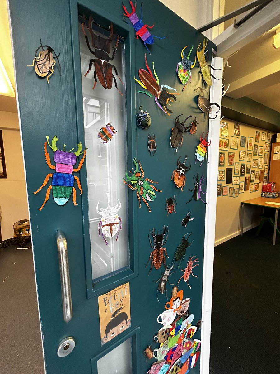 Lea School (@lea_primary_sch) on Twitter photo More World Book Day displays! #WorldBookDay2024 #LincolnshireReadingPledge <a href="/WSHEnglishHub/">Witham St Hughs English Hub</a> More World Book Day displays! #WorldBookDay2024 #LincolnshireReadingPledge <a href="/WSHEnglishHub/">Witham St Hughs English Hub</a>
