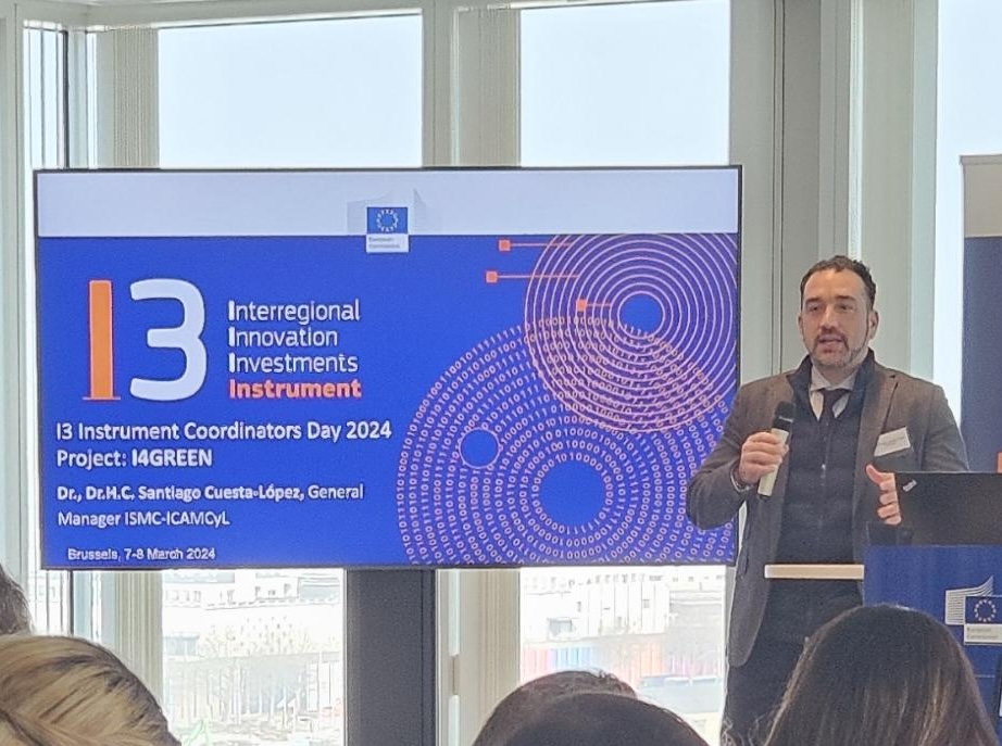 i4green_eu's tweet photo. 🌱@i4green_eu coordinator Santiago Cuesta López, from the @icamcyl Foundation, is currently in #Brussels participating in the Coordinators Day for the #I3 Instrument and sharing the #I4GREEN project experience
💻Learn more about I3: https://t.co/aQ18kgy2Rv
#collaboration #regions https://t.co/pxatKeLwRP