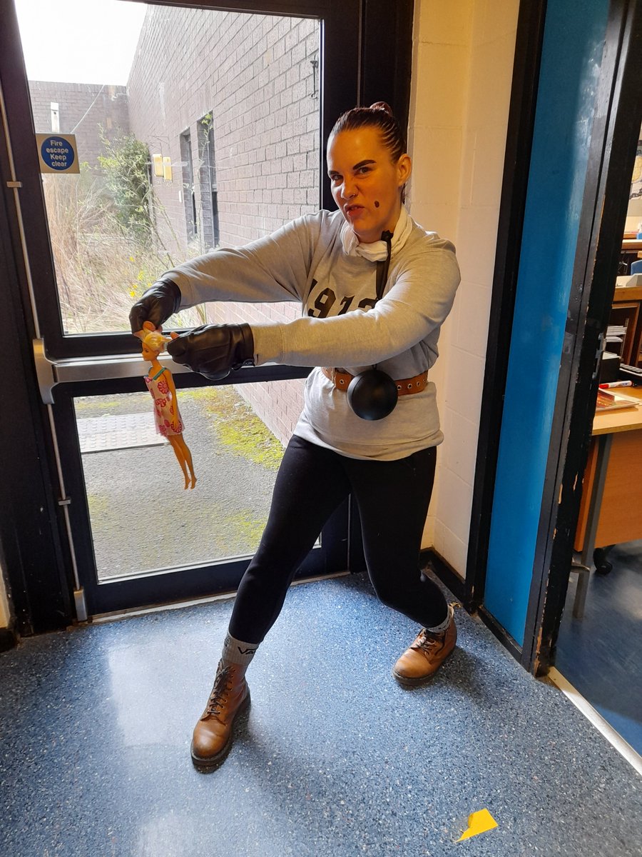 MHS English Dept tweet media