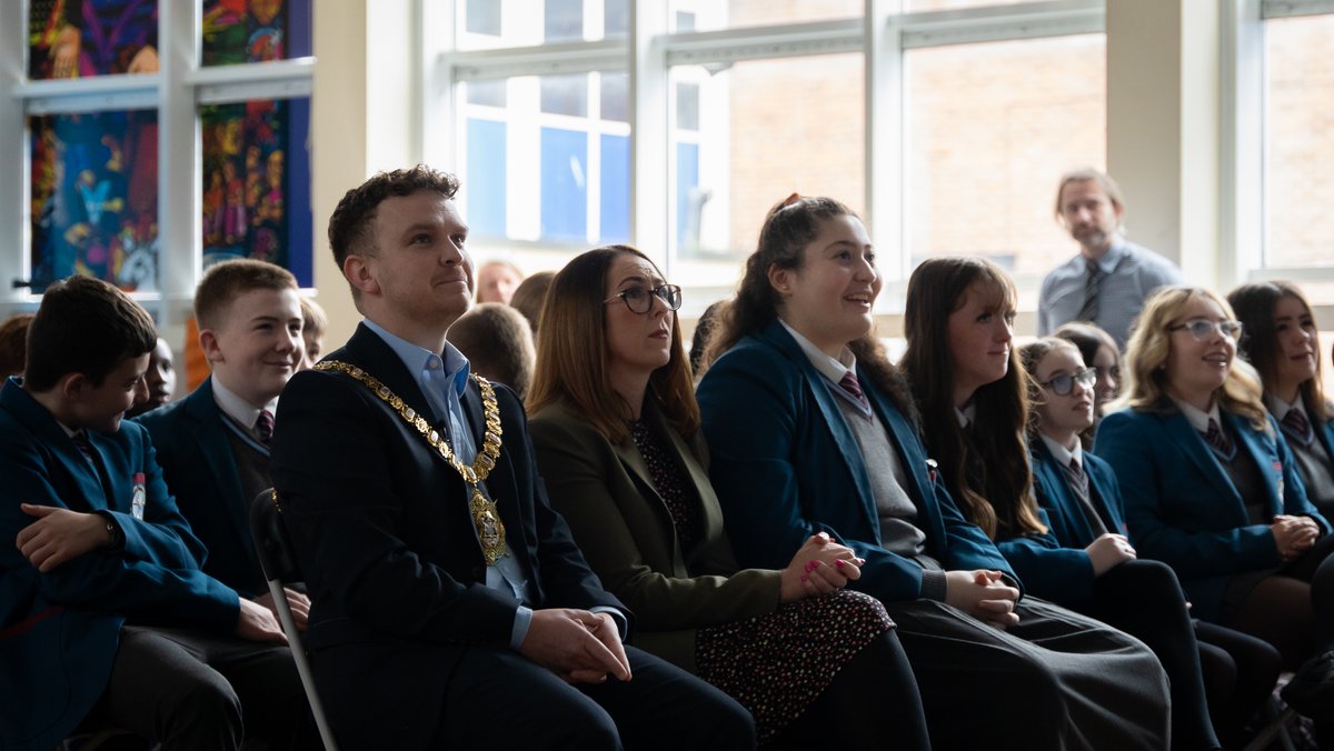 SaintsCollege's tweet photo. What a day! The Lord Mayor @CllrRyanMurphy, visited to watch the award winning film, Be Smart, Don't Start and present certificates to our production team, created with the support and direction of Jade from @KidsInControl1 and Mr Bell.
Watch the film at https://t.co/zTHFrCwhZe https://t.co/0MvpDaLjxS