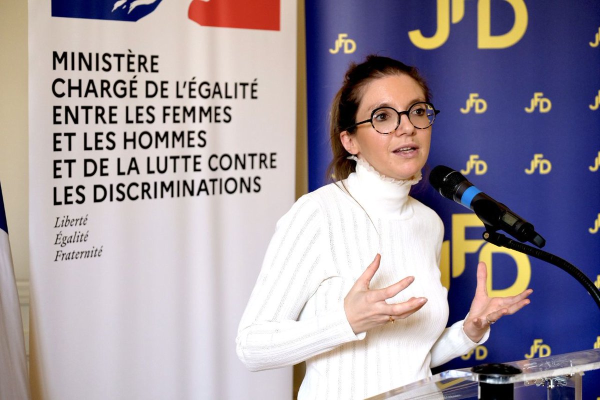 auroreberge's tweet photo. Les métiers de demain doivent s'écrire avec les femmes. Les talents existent, à nous de les soutenir, de les accompagner, de les financer 💪

Les entreprises publiques et privées s'engagent aux côtés de l'Etat et le Prix "Les Margaret" avec @joinjfd y contribue 🏆 https://t.co/juPPa4iDhR