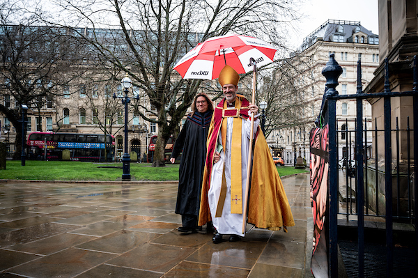Photos from the Installation Service for the 10th Bishop of Birmingham, Bishop Michael Volland, that took place Birmingham Cathedral St Philip's last Saturday😃🙏 🎉 Watch the slideshow on CofEB You tube 🎬 📷 bit.ly/3uXJqtf Many thanks to Graeme Braidwood Photography