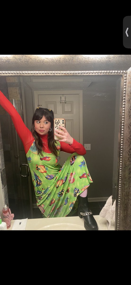 cheezitfan1's tweet photo. I have the same dress and it's the best thing I own.. you just need to know how to slay https://t.co/G32Q6Ji9IZ