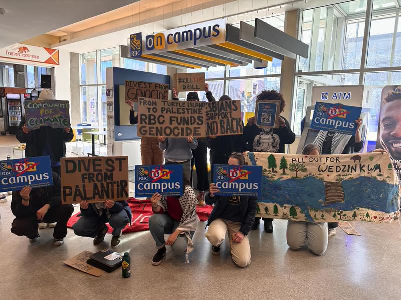 Yesterday, students at the University of British Columbia Okanagan staged a sit in in front of the @RBC OnCampus branch. Students across the country are calling out RBCs funding of fossil fuels, militarism, and violations of Indigenous sovereignty. #RBCOffCampus