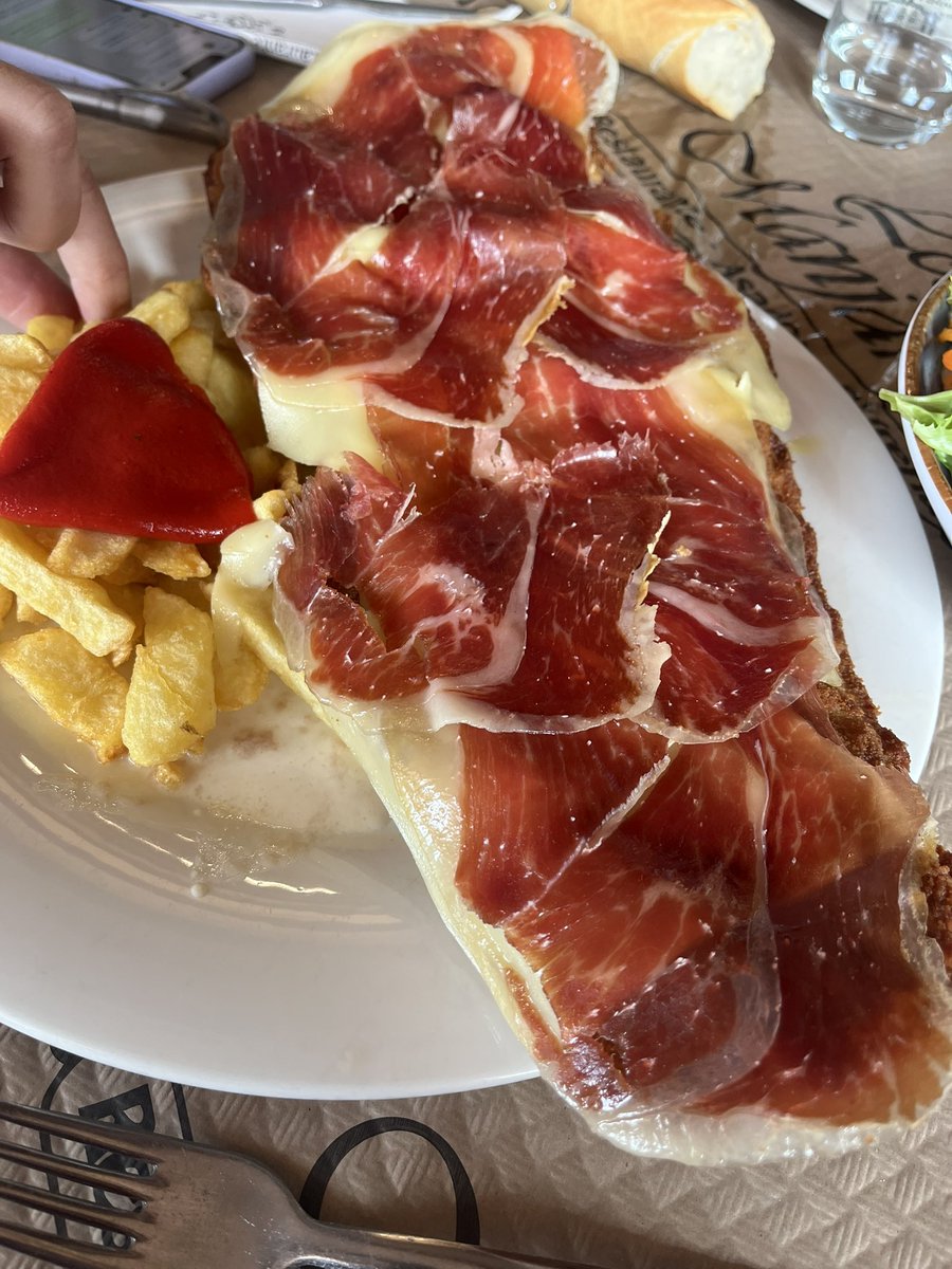 towerspro's tweet photo. La dos Asturias #fartar https://t.co/NcpbdPZwDE