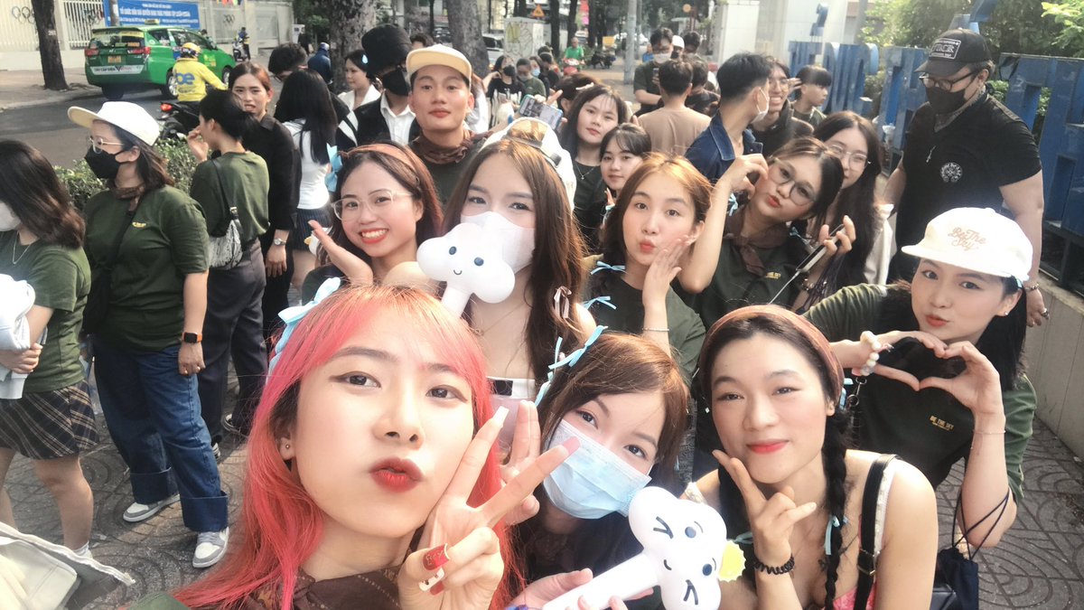 CHÚNG TA CỦA TƯƠNG LAI

<a href="/sontungmtp777/">M-TP</a>
#SonTungMTP #haitu
#ChungTaCuaTuongLai.