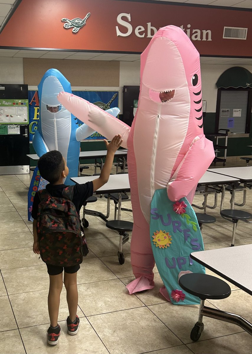 Breakfast was delicious and fun this morning at @SebastianEleme1 as our Shark Twins 🐋🐋 talked to our amazing students about remembering to eat school breakfast each day and gots of Fin High Fives! @IRCSchools #NSBW24