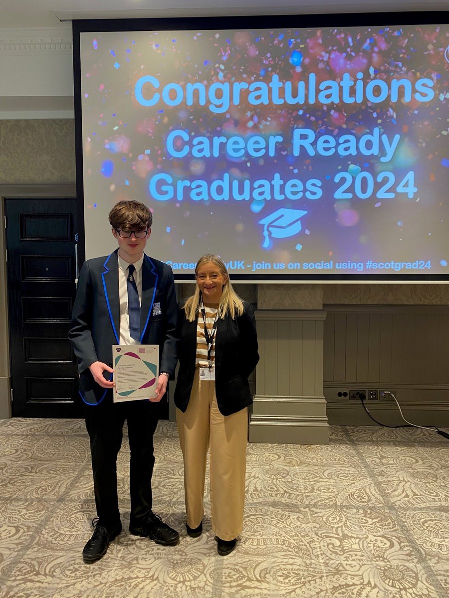 NetworkRailSCOT's tweet photo. π§βπ Great to be at @CareerReadyUK's graduation ceremony today!
Anne-Marie, one of our scheme project managers, has mentored Aidan from Port Glasgow High School for 18 months. Congratulations and well done on all your hard work, Aidan! #ScotGrad24 https://t.co/OgXtNNn2X0