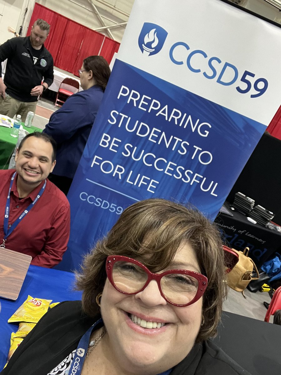 District 59 is seeking energetic teachers wanting to work in a diverse environment. Come see us at booth 220 at the ISU Job Fair. @CCSD59