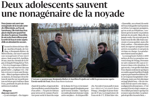 L'histoire ne dit pas dans cet article de L'Est Républicain, si cette nonagénaire ne s'est pas jetée à l'eau justement pour être sauvée par ces deux jeunes et fringants gaillards qui, tel Poséidon, sont venus à son secours lui apporter un peu de chaleur humaine.
#personneagee