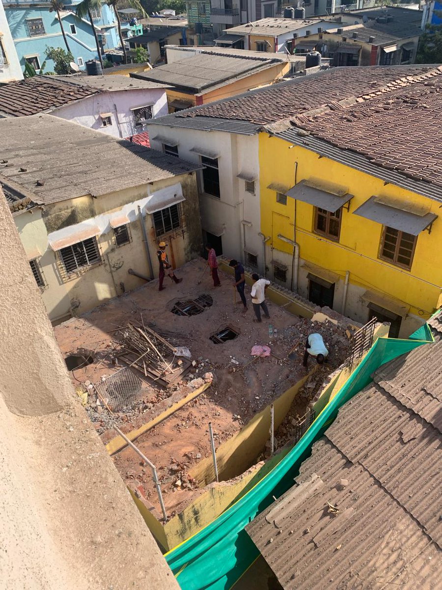 savdhaanseva's tweet photo. Illegal Construction in full swing at Property No. P(K)-6818(6)/1/37A. No intervention yet by Police and BMC, both turning a blind eye. Forged conveyance deed and violation of court order. @iqbalsinghchah2 @mybmc @DighavkarKiran @AdvSuhasWadkar @AshwiniBhide @DhakaneRanjit https://t.co/QjgF8dqx9G