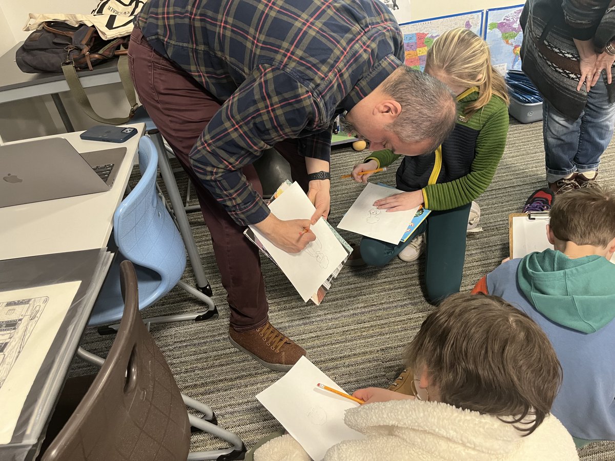 45Flyers's tweet photo. We had so much fun with @andresvera! We were reading graphic novels in lit and making our own comics in writing class. He showed what he does for his job and it is awesome! RH https://t.co/uuqvy2ZoLH