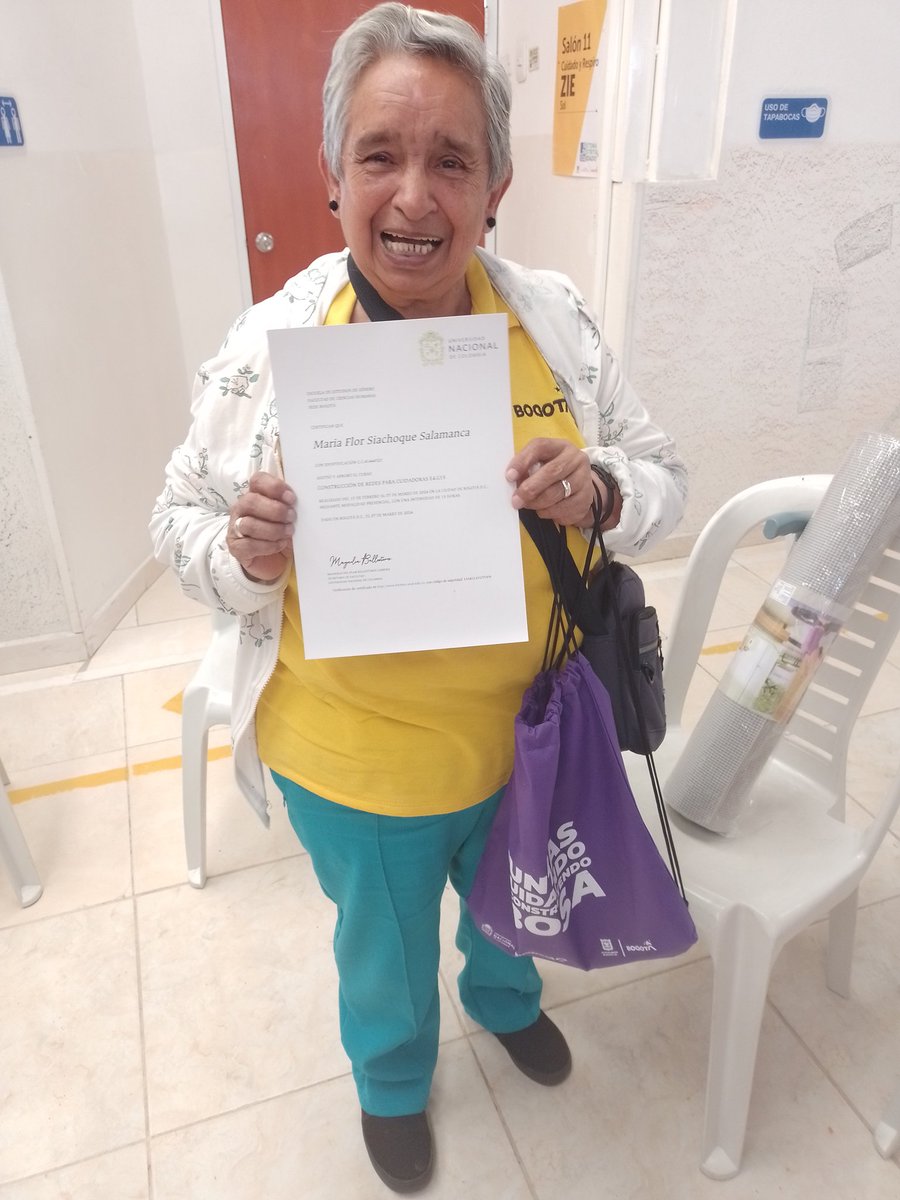 TeamCSRincon's tweet photo. Estamos desde el centro día Casa de la Sabiduria Rincon Intercultural en el marco de la semana de conmemoración del día de la mujer fortaleciendo los derechos de las MUJERES entregando certificados de participación UNAL #mujeresimparables #vejez #niunamenos 
@integracionbta https://t.co/yVVaDi0RyI