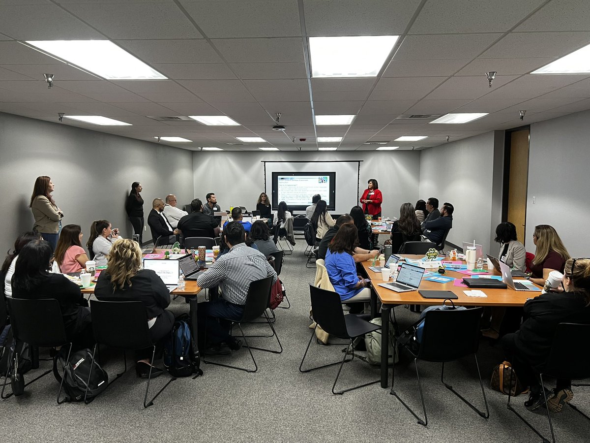 LouisaYISD's tweet photo. Itโs a great Thursday with our amazing Assistant Principals! Thank you for all you do. #WeDeliverExcellence @YsletaISD https://t.co/rY7eDi43Nf