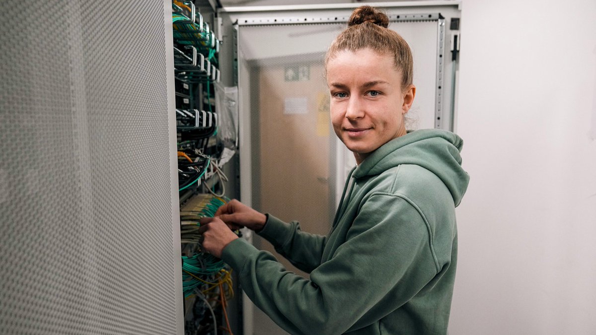 #Werder setzt zum #Weltfrauentag ein klares Zeichen für #Geschlechtergerechtigkeit  &amp; führt ein verbindliches Diversitätsziel ein.

Bis 2026 wird eine Parität in allen Gremien &amp; bei Mitarbeitenden angestrebt, mindestens jedoch ein Frauenanteil von 25% 👉 svw.de/Quote2026