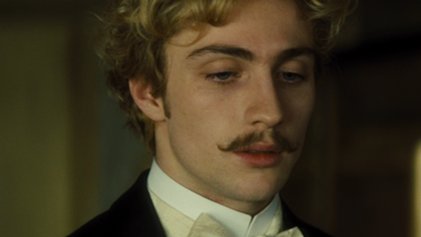 CINEMA505's tweet photo. Aaron Taylor-Johnson em Anna Karenina (2012) https://t.co/c266FDUhXt