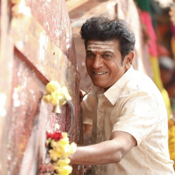 #KaratakaDamanaka will be my 31st Shivanna film in theaters equalling the current record of Appu boss🔥

What is your number?