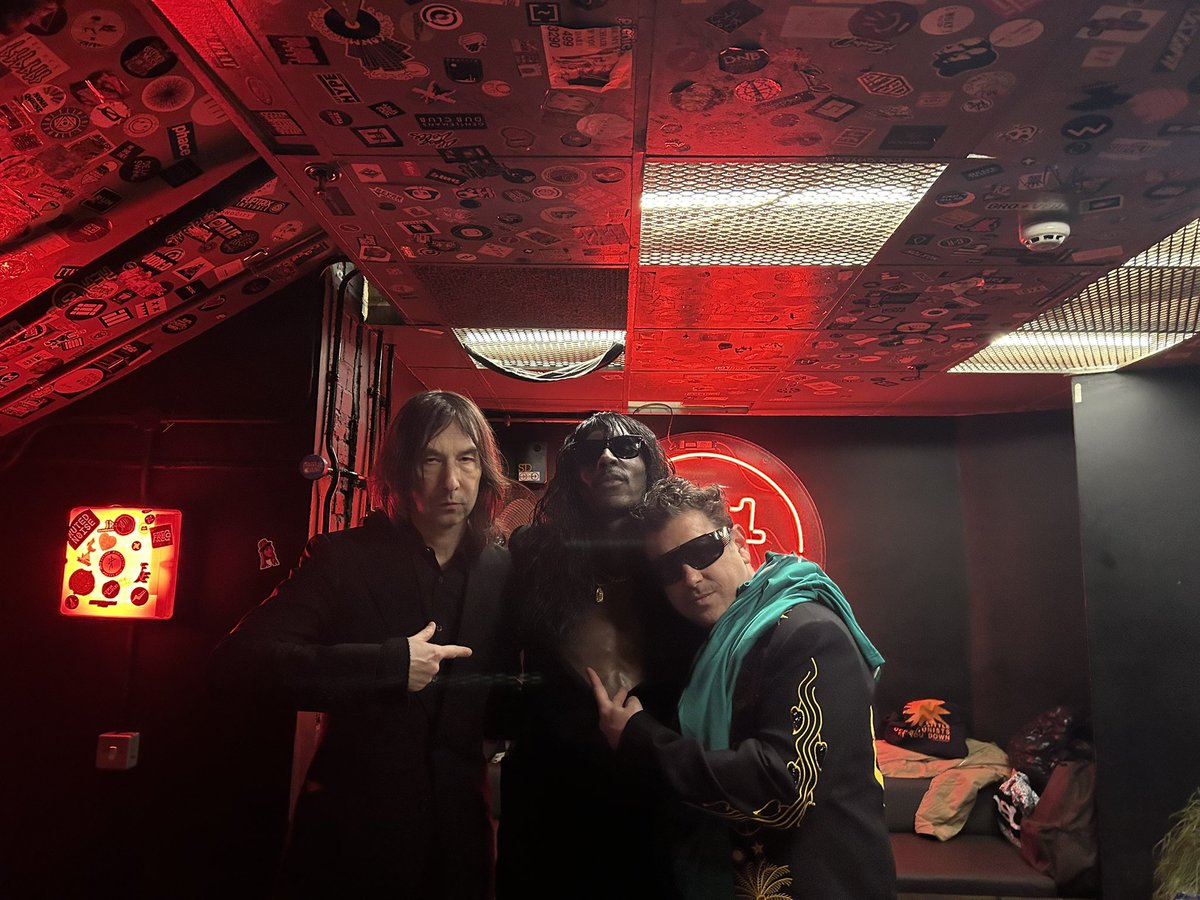 Great night with these guys last night for the <a href="/Paranoid_London/">Paranoid London</a> album release party!! Next Warmduscher show March27 London Apollo with <a href="/YardActBand/">Yard Act</a>