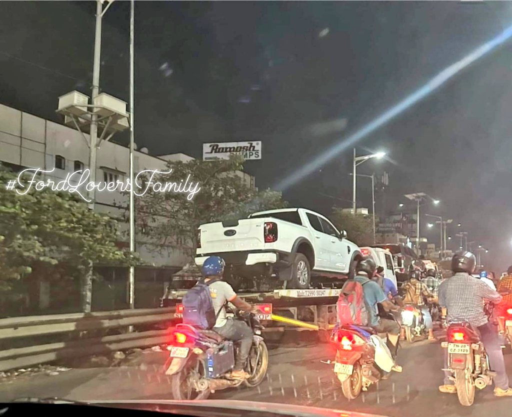 FordLovers3's tweet photo. The Hot #FordRanger was also spotted yesterday along with #FordEverest in #TamilNadu, #INDIA 🇮🇳.  Here's some #FordPhotography on this post. #EXCLUSIVEPOST.

We're #FordLoversFamily
We're #FordLoversMedia
We're #FordLoversFounder
We're #FordLoversCreator
We're Proud #FordLovers https://t.co/jwMTqA45LI